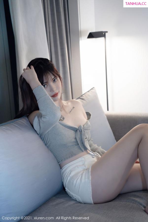 Arude薇薇  [XiuRen]高清写真图 2021.11.12 No.4206 Arude薇薇第20张图片